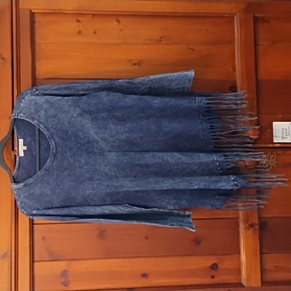 Jess &Jane 100%cotton indigo wash fringe tunic with asymmetrical hemline size L